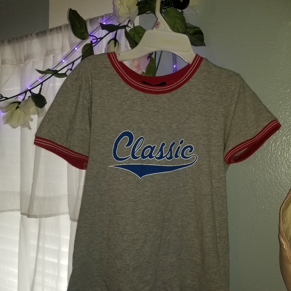 FOREVER 21 "classic" t-shirt